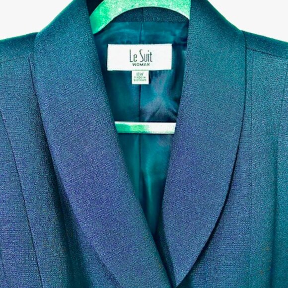 Le Suit Deep Blue Blazer - Excellent Condition SZ 18W - Picture 2 of 6